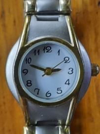 Horloge – MERKLOOS, elastische metalen band, zilver met goud
