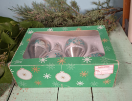 Vintage kunststof kerstballen