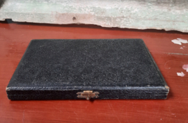 Foudraal met 24 Alpacca-zilveren tafelnummers