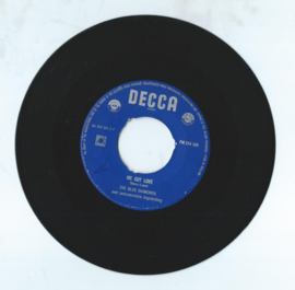 THE BLUE DIAMONDS – OH CAROL / WE GOT LOVE - 1960 (♪)