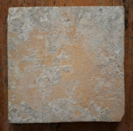 Antieke tegel – granaatappel – ca. 17e eeuw