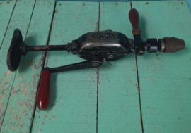 vintage metalen Poolse handboor PWWe10 – jaren ‘50