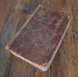 ROOMSCH-KATHOLIEK MIS- EN VESPERBOEK MET UITLEG – 1932