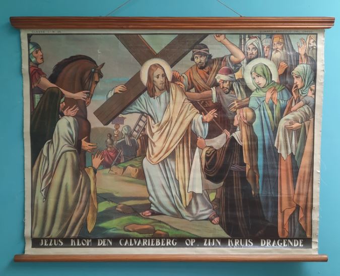 JEZUS KLOM DE CALVARIEBERG OP, ZIJN KRUIS DRAGENDE