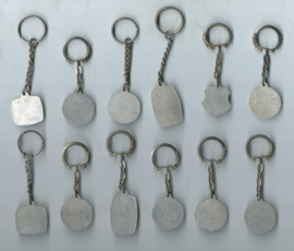 sleutelhangers - voetbal – 12 stuks – jaren ‘60
