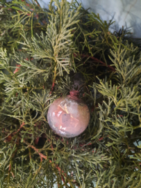 Zilveren kerstballetje