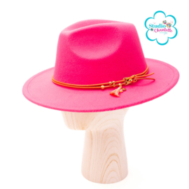 FEDORA HOED FUCHSIA MET ORANJE LEREN KOORD