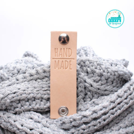 Big Labels with Push-Button Naturel 10 cm x 3 cm 'Handmade with crochet needle'