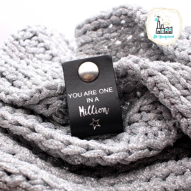 Big Labels met drukknoop 10 cm x 3 cm Zwart You are One in a MILLION Zilver