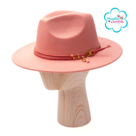 FEDORA HOED OUD ROZE MET ROZE LEREN KOORD