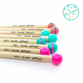 Knit Affair Basic Knitting Needles Neon Yellow 10 mm length 35 cm