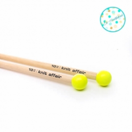 Knit Affair Basic Knitting Needles Neon Yellow 10 mm length 35 cm