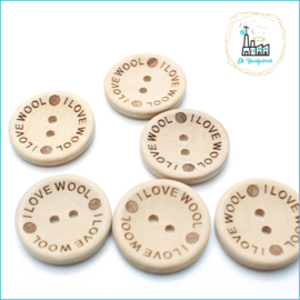 Wooden Buttons 30 mm 'I love Wool'