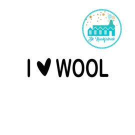 Big Labels 8 cm x 3 cm 'I Love Wool' transverse