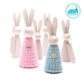 Wooden Rabbits per set