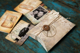 Thinlit - Vault Pillow Box + Bag