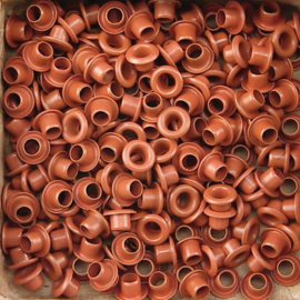 Middenbruin - Eyelets 25 pcs