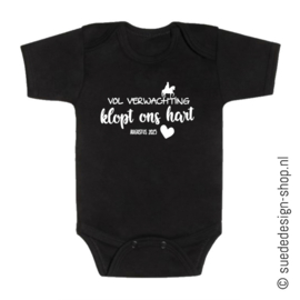 Romper | Vol verwachting klopt ons hart