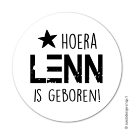 Traktatiesticker | Geboorte | Lettertype Lenn