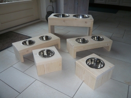 Hondenbakjes voor grote en kleine honden.