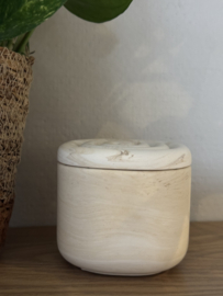 Handgemaakt Potje met ribbel deksel