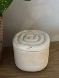 Handgemaakt Potje met ribbel deksel