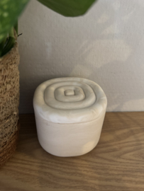 Handgemaakt Potje met ribbel deksel
