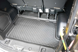 Rubberen Kofferbakmat op Maat – Ford Transit Custom L2 V/5 (2013–2023) – Achter de derde zitrij