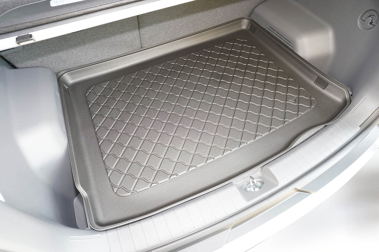 Rubberen Kofferbakmat op Maat – Kia EV3 SUV – vanaf 2024 – Verstelbare koffervloer (hoogste positie)