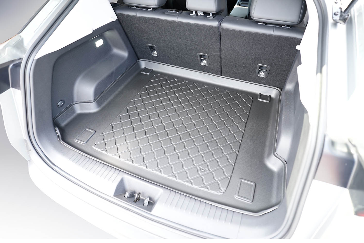 Rubberen Kofferbakmat op Maat – Omoda 5 / E5 SUV – vanaf 2024 – Dubbele koffervloer (bovenste stand)