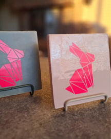 tegeltje 13 x 13 | Origami paashaas roze