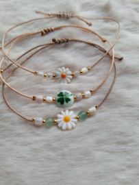 Armband | Madelief met edelsteentjes