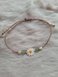 Armband | Madelief met edelsteentjes