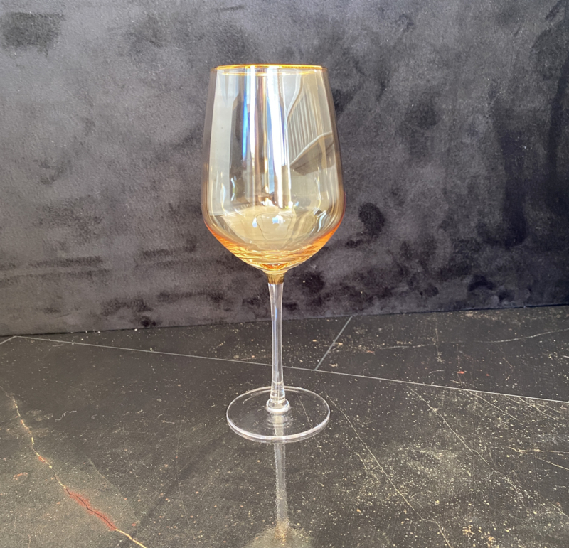 Gouden luster witte wijn glazen