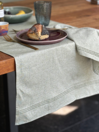 Loper met servetten