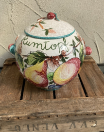 RUMTOPT GROOT MET FRUIT DECORATIE
