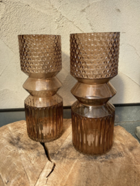 STIJLVOLLE 70’s LOOK VAAS IN TRENDY ROOKBRUIN 30 cm