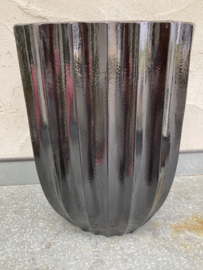 RIBBELVAAS STATIGE ZWARTE VAAS H40 B30 D13,5 cm