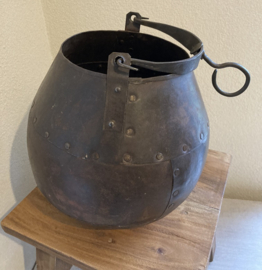 PUTEMMER MET HENGSEL OLD IRON