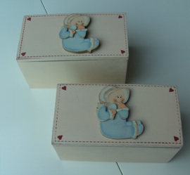 OUD KISTJE BABY JEWELRY BOX 15 CM