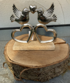 TORTELDUIVEN OP HARTEN ALUMINIUM