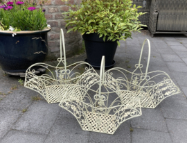 BLOEMENMAND – STALENMAND – ROMANISCH OLD WHITE GROOTSTE