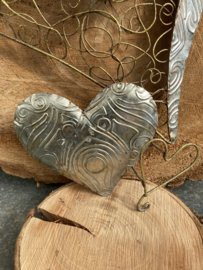 WAND ORNAMENT HEART WITH HEARTS MET PARELMOER 47 cm