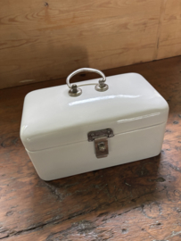 (Verkocht)Kleine witte halve emaille broodtrommel