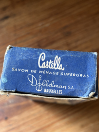 Castella zeep