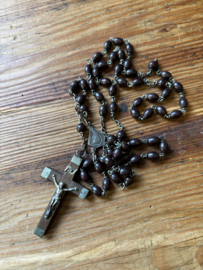 Rozenkrans hout met metalen kruis
