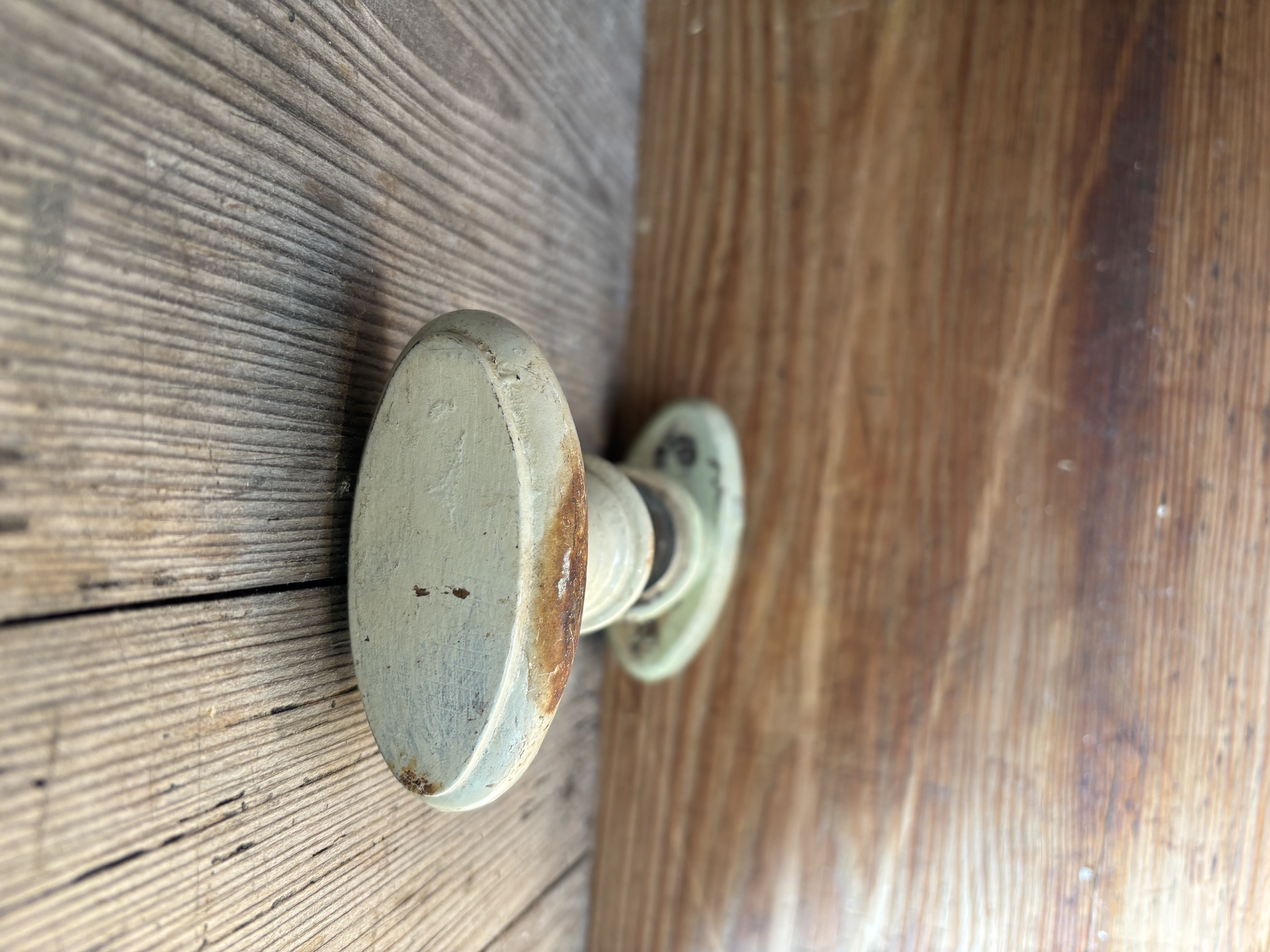 Houten knop crème groen nr 2