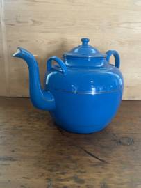 Blauwe grote chocolade ketel