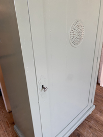 (Verkocht)Groen spekkastje.