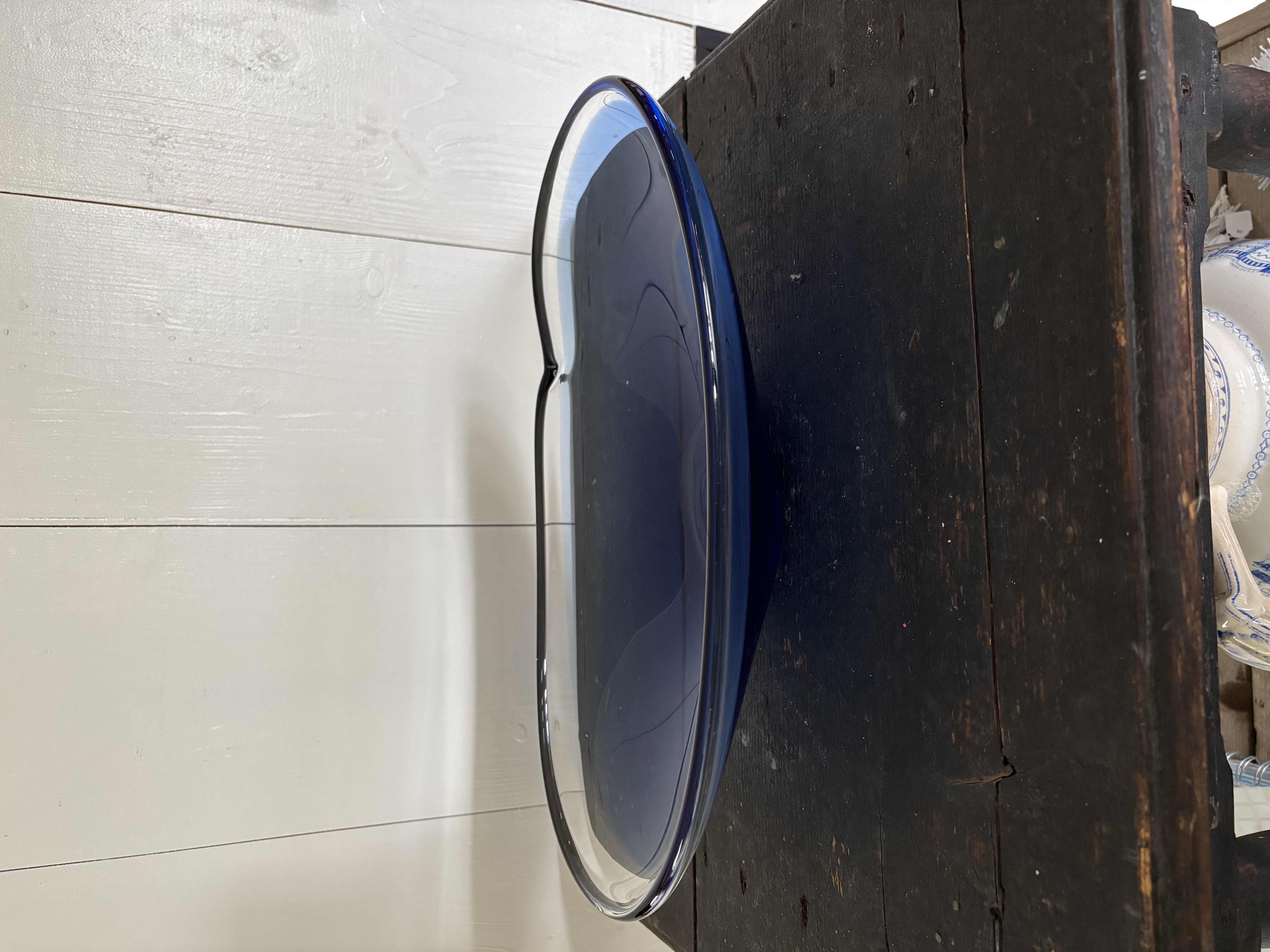 Blauwe glas schaal
